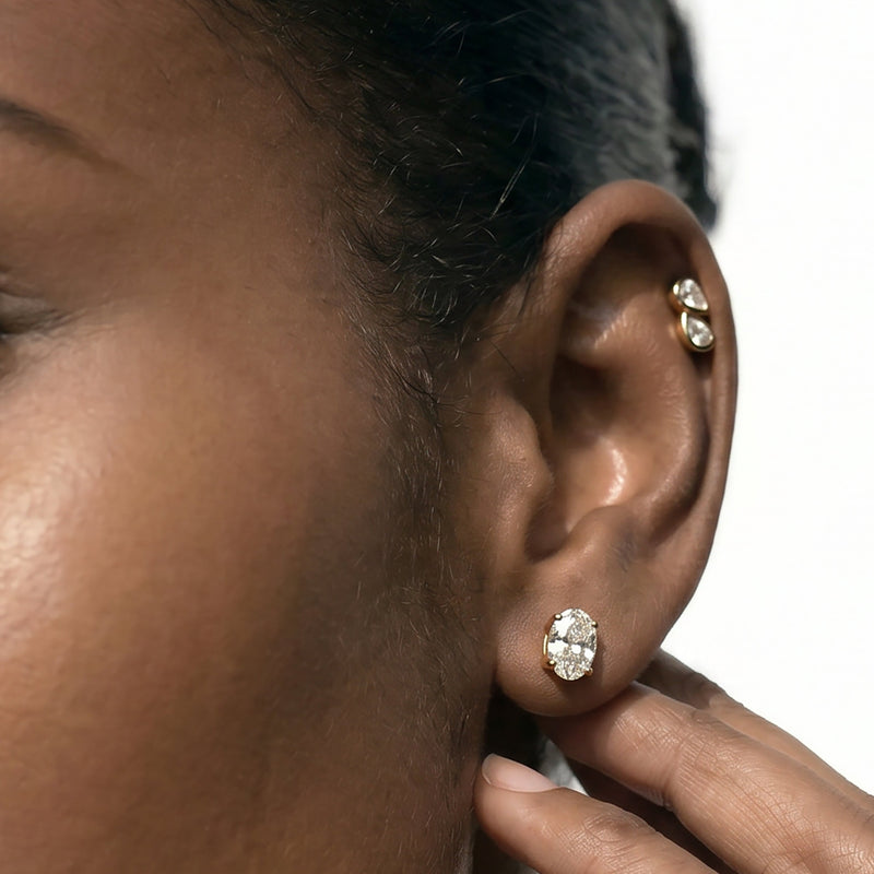 Classic Oval Diamond Stud Earrings (F/G VS+)