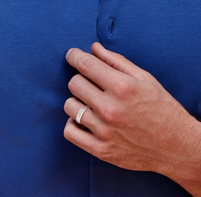 Men's Grooved Satin Finish Band
