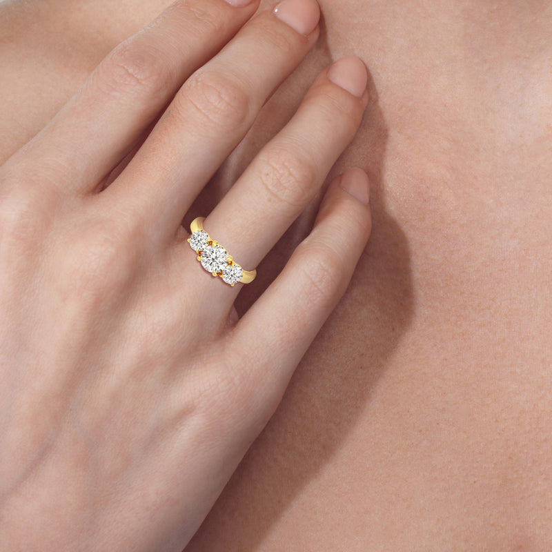 Classic Three Stone Round Brilliant Cut Diamond Ring (F+ SI+)