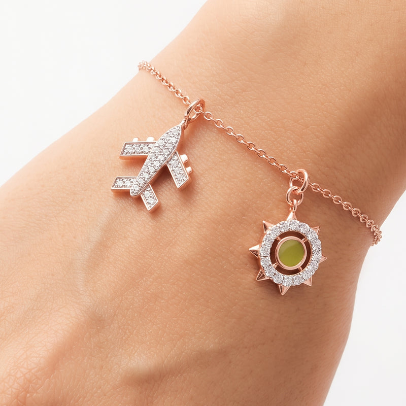 Aera Charm