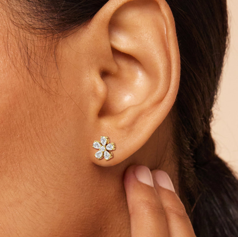 Daisy Studs