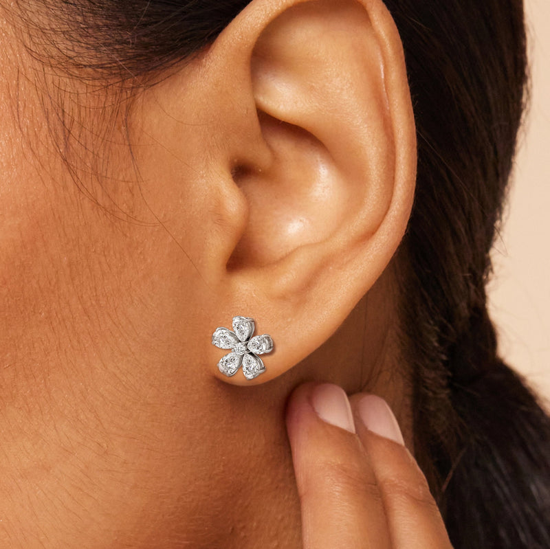 Daisy Studs