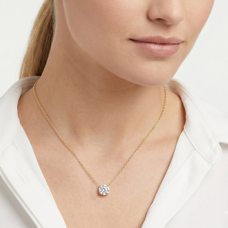 The W Classic Necklace