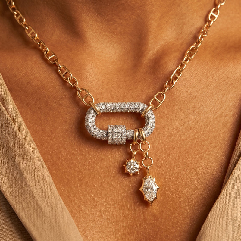 Orlaya
Lock Necklace