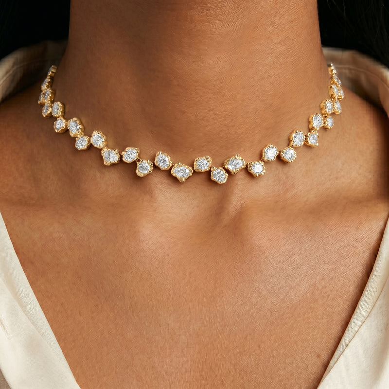 Caliora 
Necklace