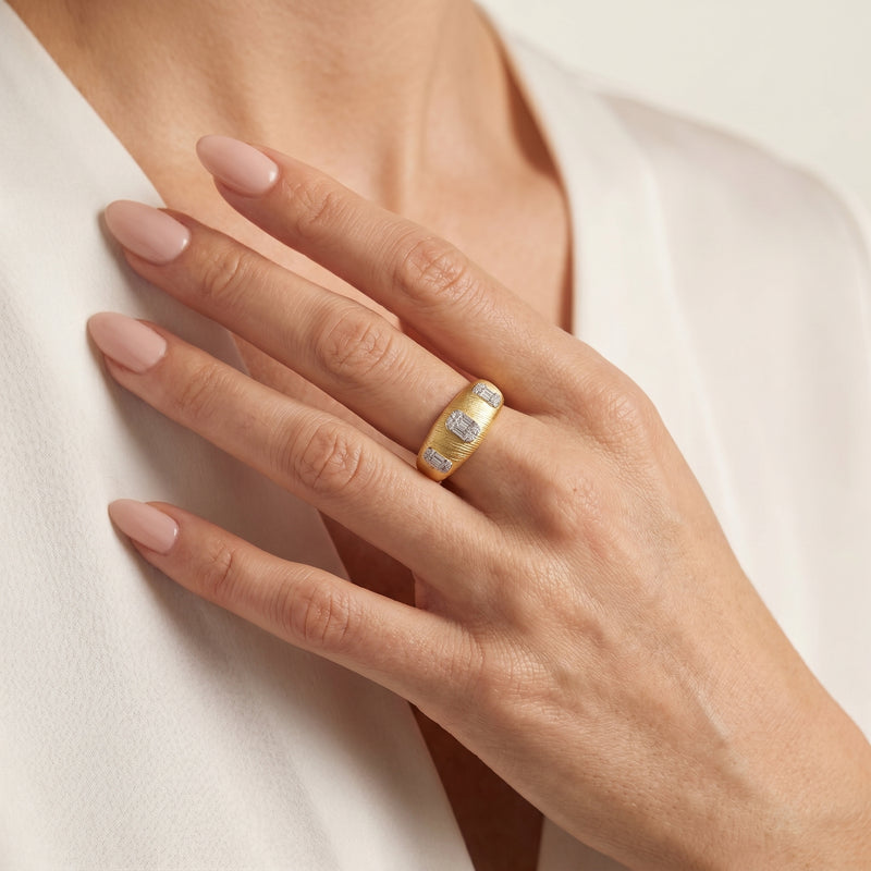 Averie Ring