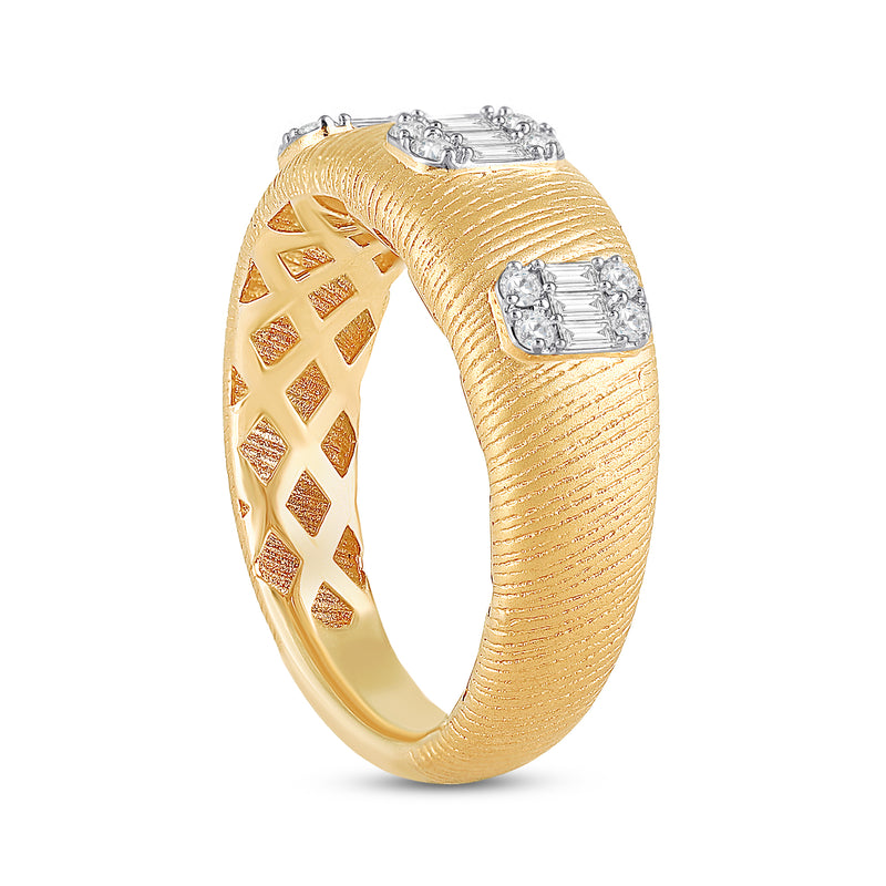 Averie Ring
