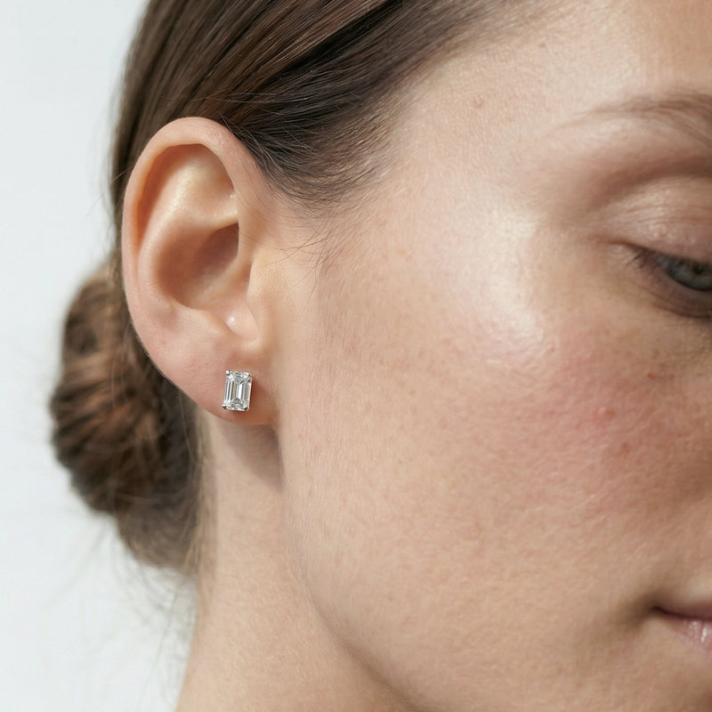 Classic Emerald Stud Earrings (F/G VS+)