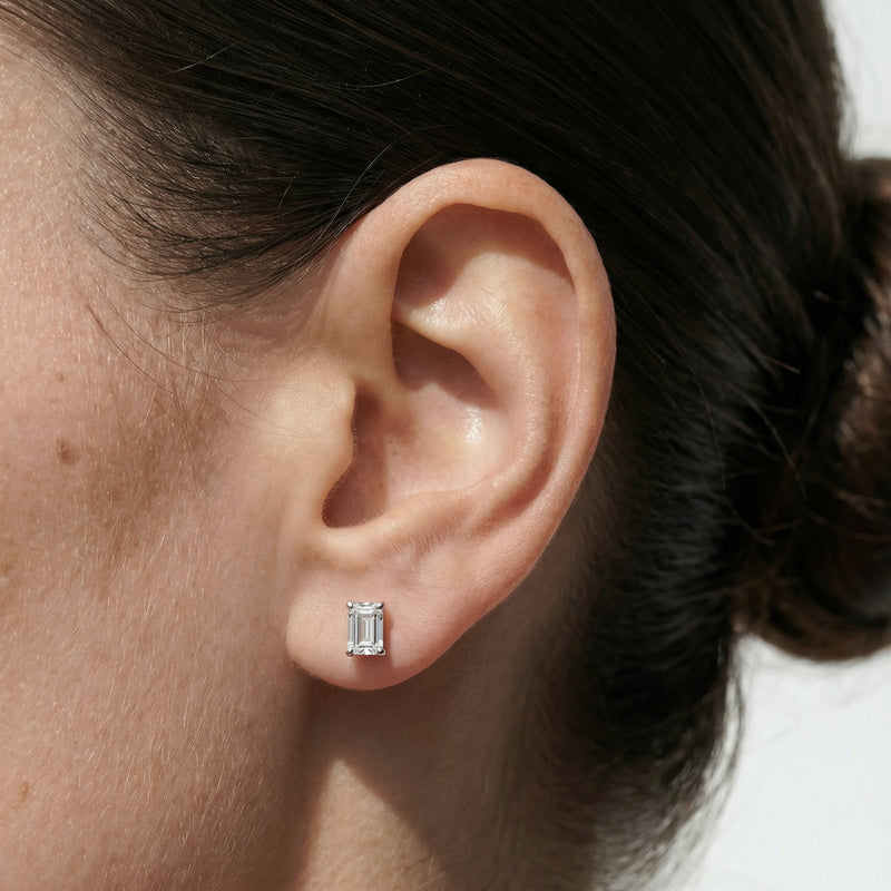 Classic Emerald Stud Earrings (F/G VS+)