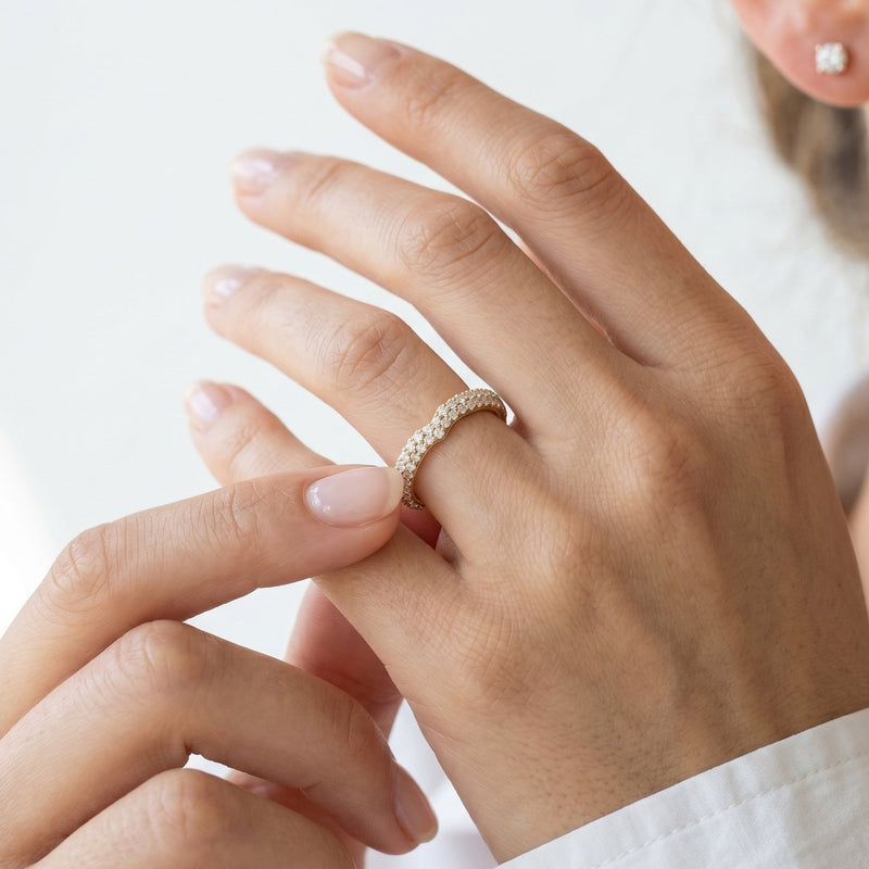 The W Radiance Diamond Wedding Band