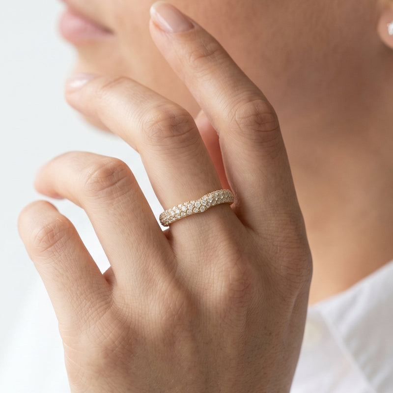 The W Radiance Diamond Wedding Band
