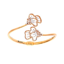Load image into Gallery viewer, Scatter Waltz Heartful Diamond Bangle
