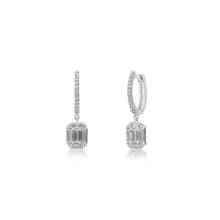 Load image into Gallery viewer, Clara Diamond Earrings
