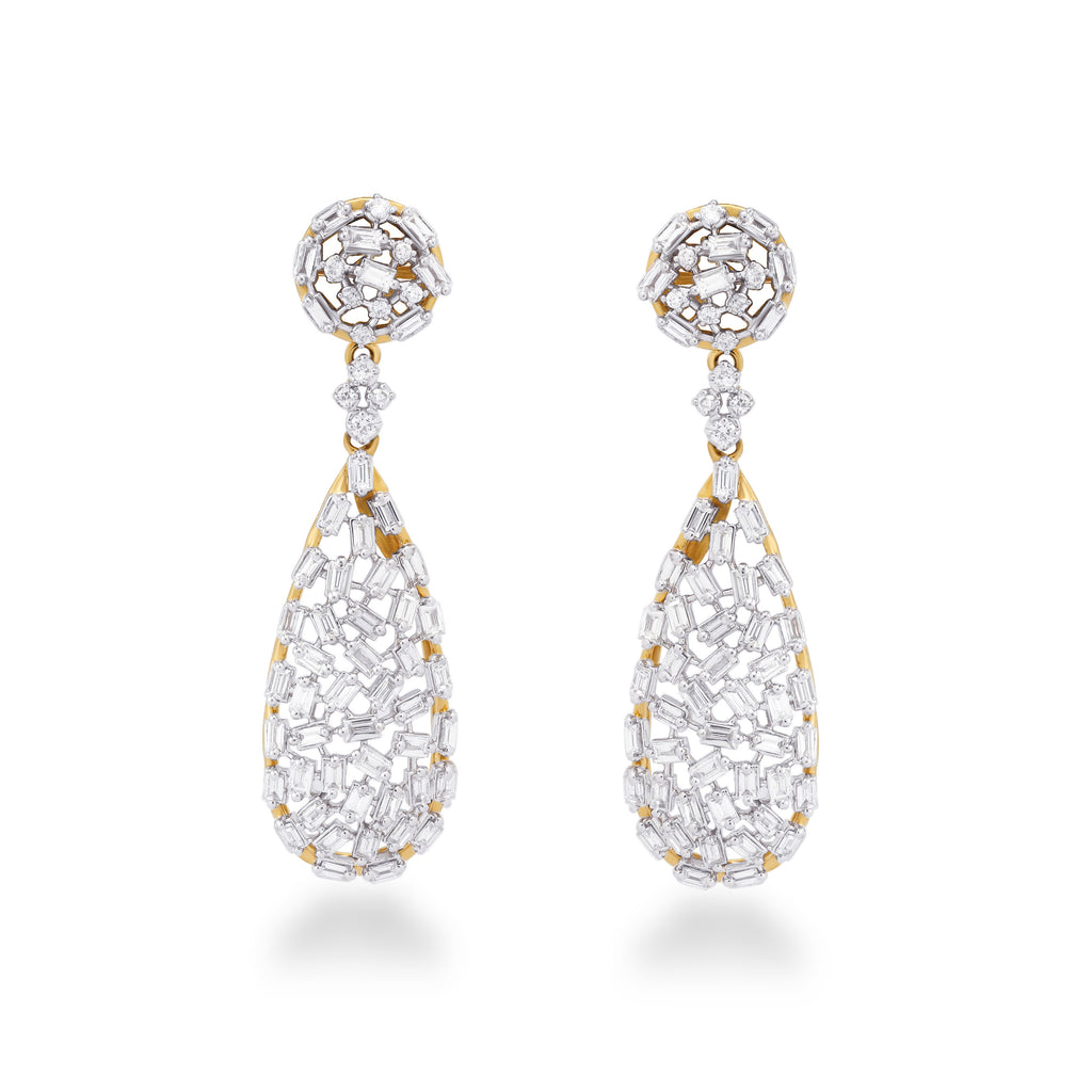 Scatter Waltz Droplet Diamond Earrings