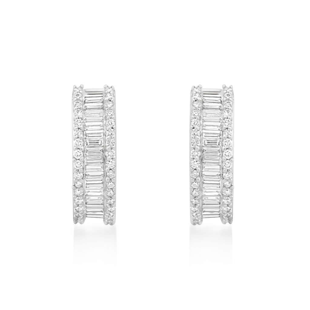 Circled Solidity Diamond Earrings